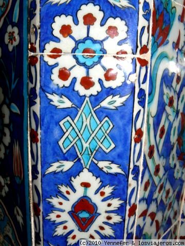 AZULEJOS IZNIK 1
Detalle de azulejos de Iznik en Rustem Pasha.- Estambul
