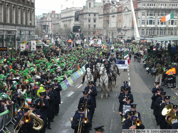 St. Patrick's Day
St. Patrick's Day Festival 2015, Dublín (Fiesta Nacional de Irlanda). Detalles del desfile. Grupo de gaitas y tambores mexicanos.
