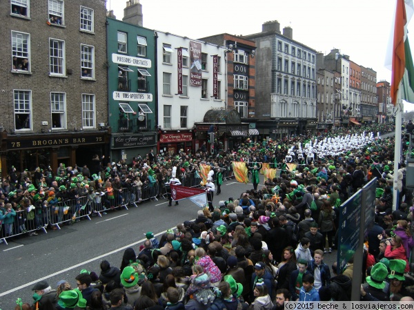 St. Patrick's Day
St. Patrick's Day Festival 2015, Dublín. Fiesta Nacional de Irlanda. Detalle del desfile. Charlotte Catholic High School, North Carolina, USA
