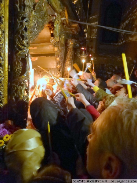 En busca de la luz
Celebración de la Pascua de Resurrección en el Monasterio de Ioan cel Nou, en Suceava (Bucovina)
