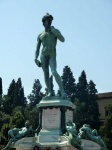 La réplica del David en la P. Michelangelo.