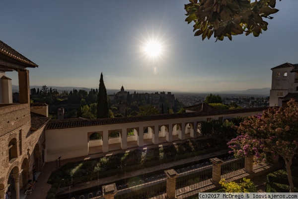 JARDINES DEL GENERALIFE
VISTAS DESDE EL GENERALIFE
