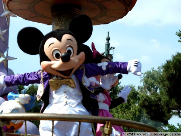 Mickey Mouse
Desfile en Fantasiland Disneyland Paris
