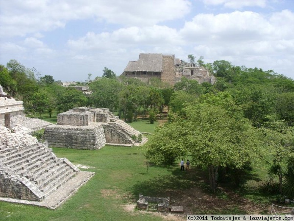 Ek Balam
Ruinas mayas de Ek Balam, Yucatán, México.
