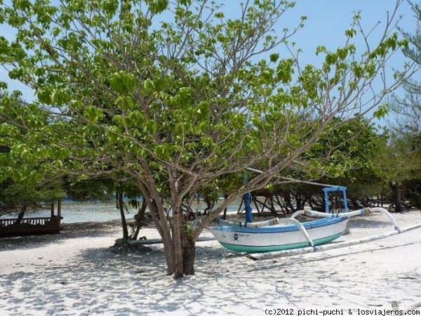 GILI TRAWANGAN- LOMBOK
Barca típica en Gili Trawangan. Lombok.
