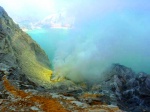 LAGO TURQUESA EN EL CRATER DEL IJEN- JAVA