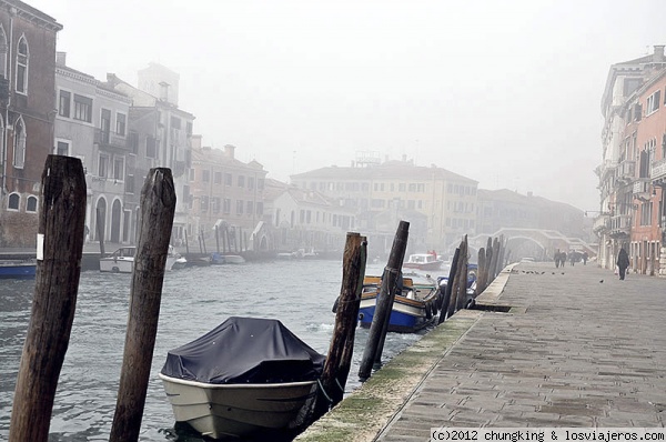 canal de cannaregio
neblinoso canal de cannaregio
