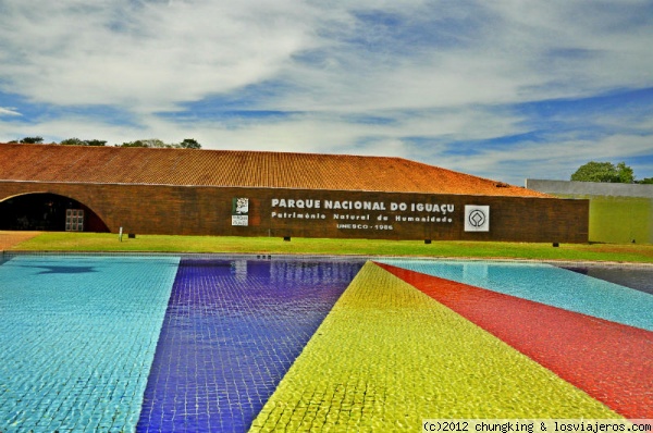 colorista entrada Parque Nacional do Iguaçu Brasil
colorista entrada Parque Nacional do Iguaçu Brasil
