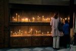 en el interior de la iglesia de San Nicolás de Kotor
velas iglesia san nicolas kotor