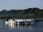 Taj Lake palace flotando en Udaipur