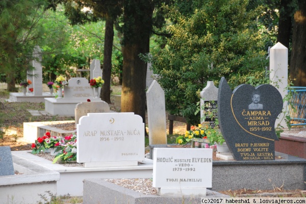 Cementerio en Mostar
Las fechas de fallecimiento nos hablan de la terrible guerra de los Balcanes
