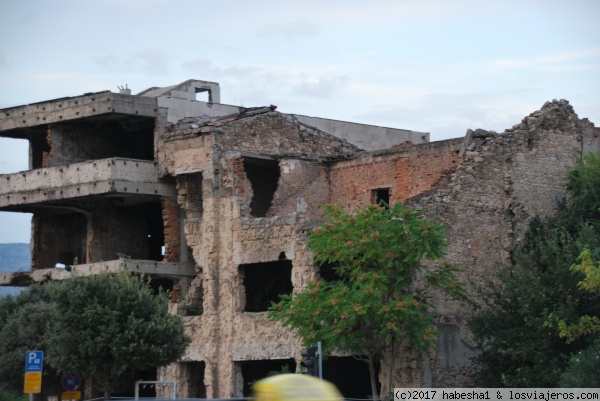 Mostar
Más vestigios de la guerra, Mostar
