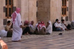 Reposando tras el rezo
Reposando, Interior, Aleppo, tras, rezo, mezquita