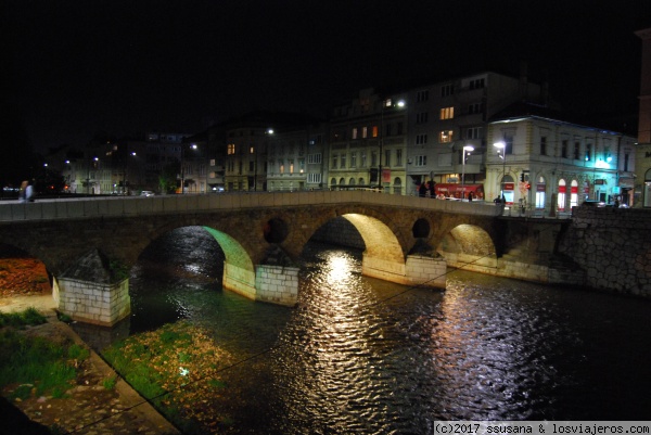 Puente latino Sarajevo
Puente medieval, con arcos asimétricos y los 