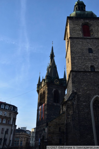 Iglesia de San Enrique y Torre de Jindriska
Dos maravillas del arte de Praga. En la Torre de Jindriska, piso 7 uno de los mejores restaurantes de Praga.
