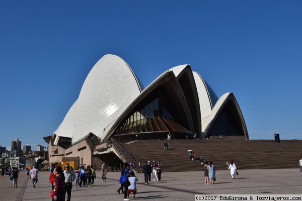 Opera House
Opera House 44 grados, dia 17 de enero a las 16 horas de la tarde. Terrible calor.
