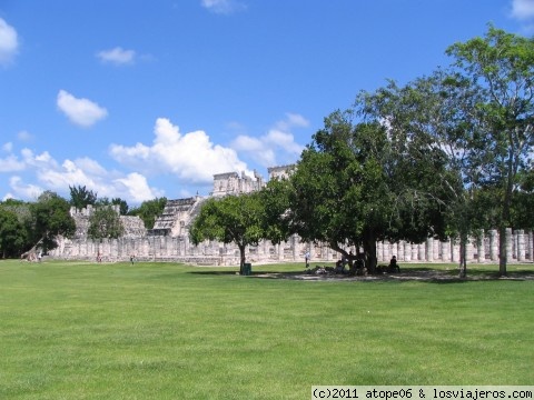 Vistas alrededores de chichen itza
panorámica
