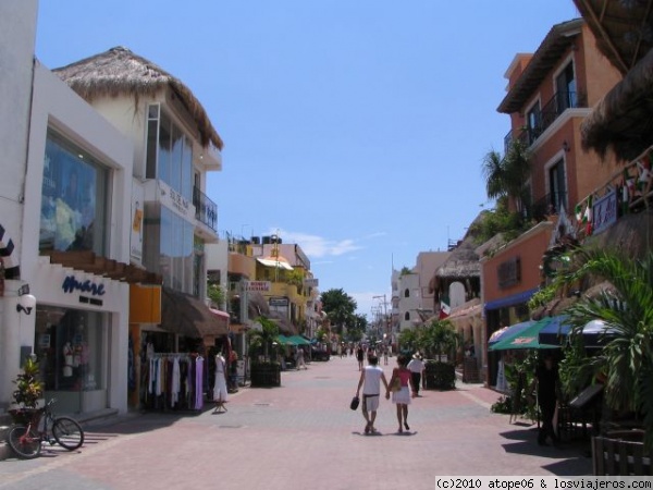 Paseo por playa del carmen
Paseando...
