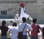 Cambio de guardia en Atenas