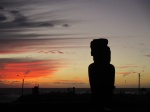disfrutando el atardecer con un Moai
Moai, Isla, Pascua, Hanga, disfrutando, atardecer