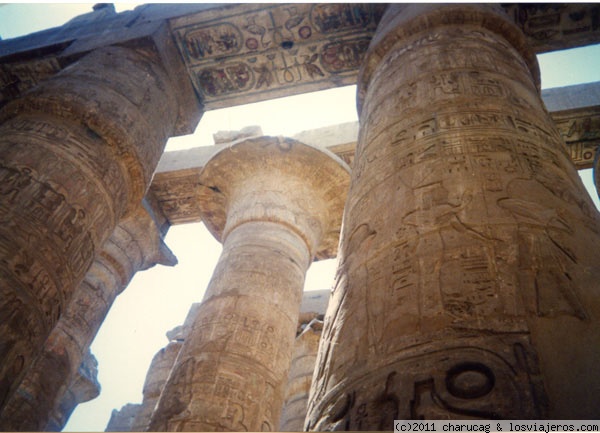 Templo de Luxor
Columnas y pinturas en el templo de Luxor
