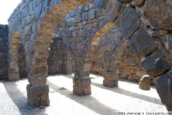 Arcos. Korazim, Israel.
Los restos de un edificio comunal nos muestran esta bonita vista de los arcos que sostenían la cubierta.
