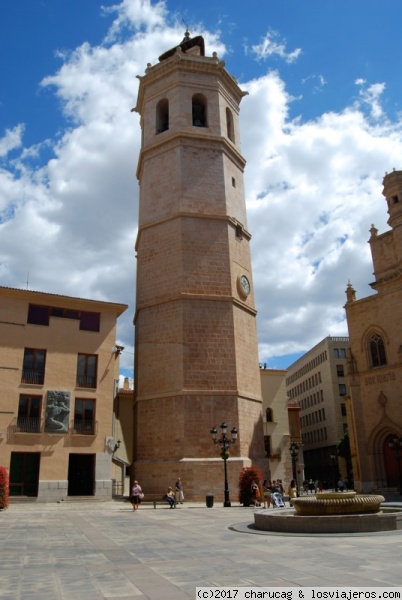 Torre de la catedral. Castellón.
Esta torre se levanta majestuosa junto a la catedral de Castellón.
