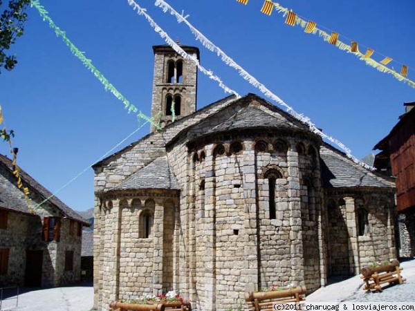 Absides románicos en el Valle del Boí
El conjunto de iglesias románicas del Boí estan consideradas Patrimonio de la Humanidad. Aquí se pueden ver los absides de una de ellas
