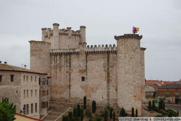 Castillo de Torija
bonito castillo que vimos en un alto en el camino. Desgraciadamente no lo pudimos visitar por dentro.
