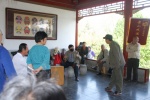 Cantando. Parque de la Colina del Carbón. Beijing-China