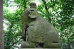 Elefante en Pagoda de las 6 armonias. Hangzhou, China.