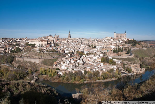 Toledo, vista panorámica de la ciudad
Impresionante vista la que se distingue desde el parador de Toledo. Uno de los mejores lugares para admirar esta ciudad.
