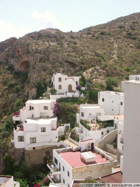 Mojácar (Almería)
el pueblo se encuentra situado sobre una colina
