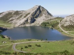 Lago Enol en el Parque Nacional de los Picos de Europa