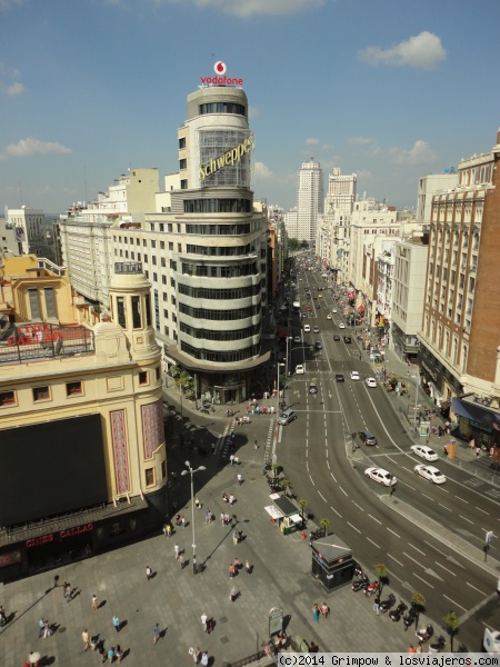 La gran Vía de Madrid
Vistas a la Gran Vía de Madrid desde el centro gastronómico en el último piso de El Corte Inglés de Callao (Madrid)
