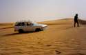 Ampliar Foto: Atascados en una duna del Sahara