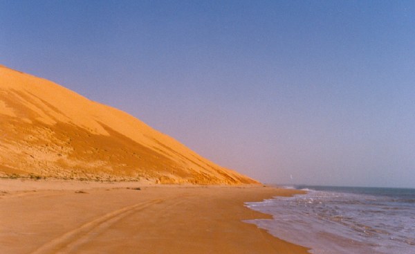 When Sahara dunes meet with the sea. - Mauritania
Cuando las dunas del Sahara encuentran al mar - Mauritania