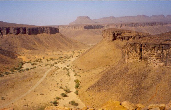 Paso de Armojar. Rally Paris - Dakar - Mauritania