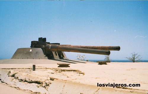 Cañones de la segunda guerra mundial - Isla de Goré- Senegal