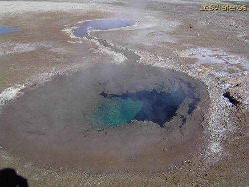 Laguna volcanica - Desierto de Atacama- Chile