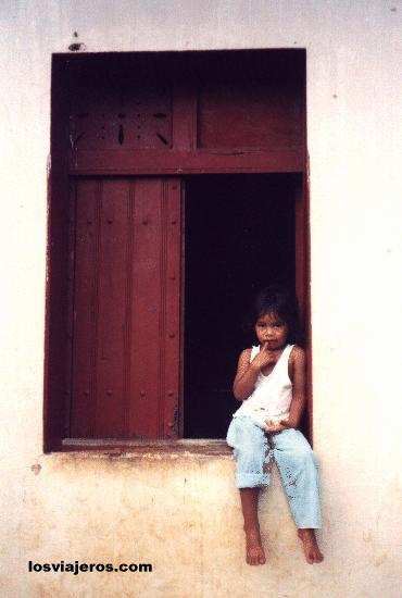 Girl in a window in Nandaime - Nicaragua - America
Niña en Ventana de Nandaime- Nicaragua - America