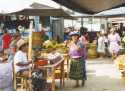 Mercado en la ciudad Antigua Guatemala - America
