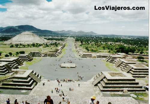 Teotihuacan - Avenida de los Muertos -Mexico