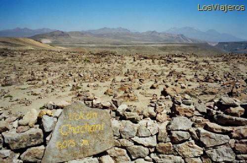 Mirador de Patapampa, rodeado de volcanes - Peru