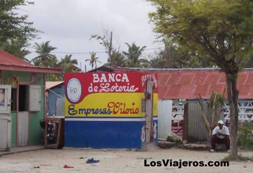 Lottery Administration in El Cortecillo - Punta Cana - Dominican Rep.
Oficina de loteria en 
