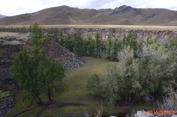 Cañon por donde discurre el río Orkhon - Mongolia