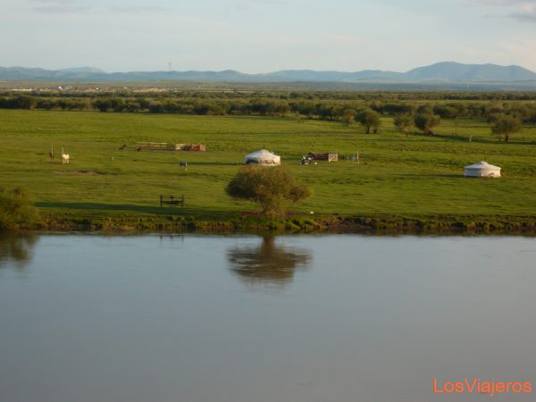 Río Selenge y primeros gers - Mongolia