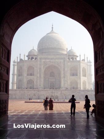 Taj Mahal, the mausoleum - Agra - India
Mausoleo del Taj Mahal - Agra - India