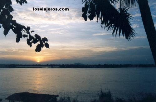 Atardecer en Savannakhet - Laos