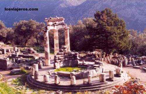 Templo de Atenea en Delfos - Grecia